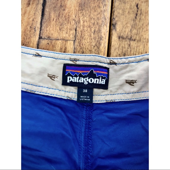 Patagonia Men’s Board shorts - Picture 2 of 4